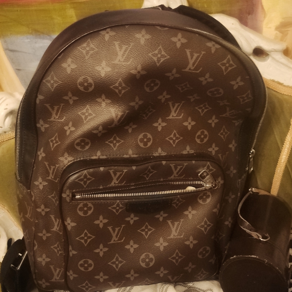 Louis vuttion Joshua backpack